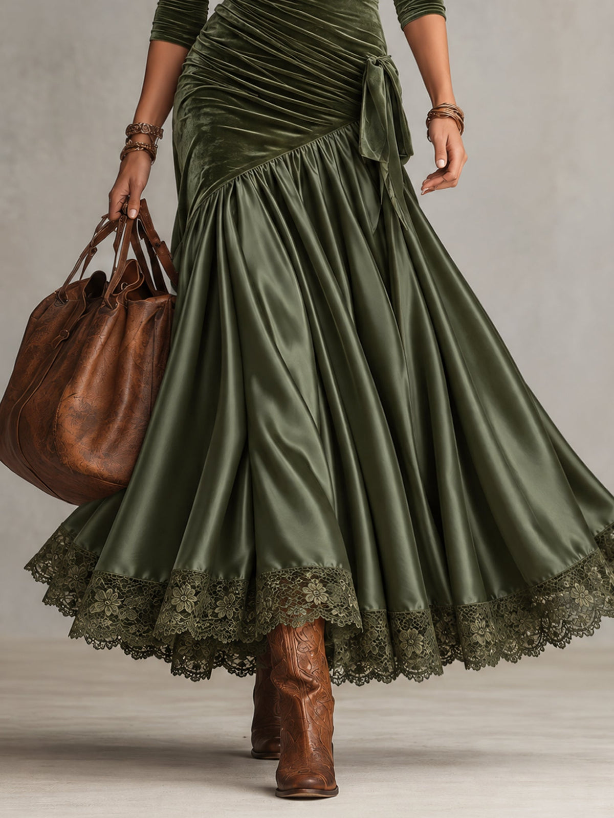 Antonella | Long Dress with Panels and Lace Hem